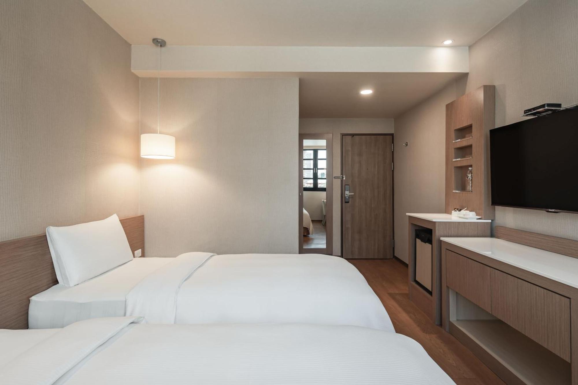 Kindness Hotel - Kaohsiung Main Station Номер фото