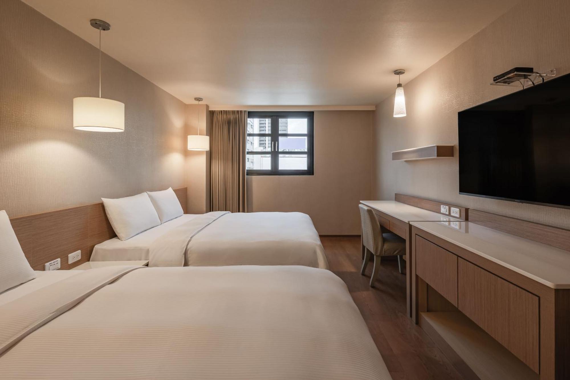 Kindness Hotel - Kaohsiung Main Station Номер фото
