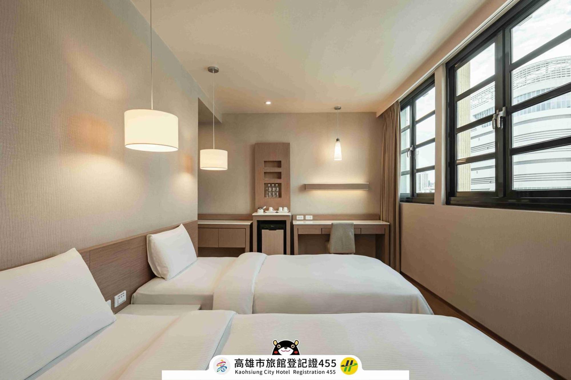 Kindness Hotel - Kaohsiung Main Station Экстерьер фото