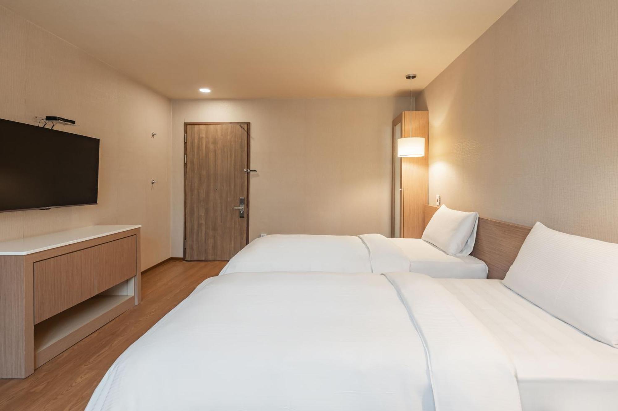 Kindness Hotel - Kaohsiung Main Station Номер фото